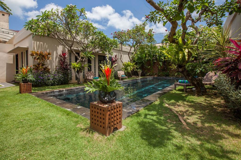 Villa Art Rumah Dua Tiga Seminyak (Bali)