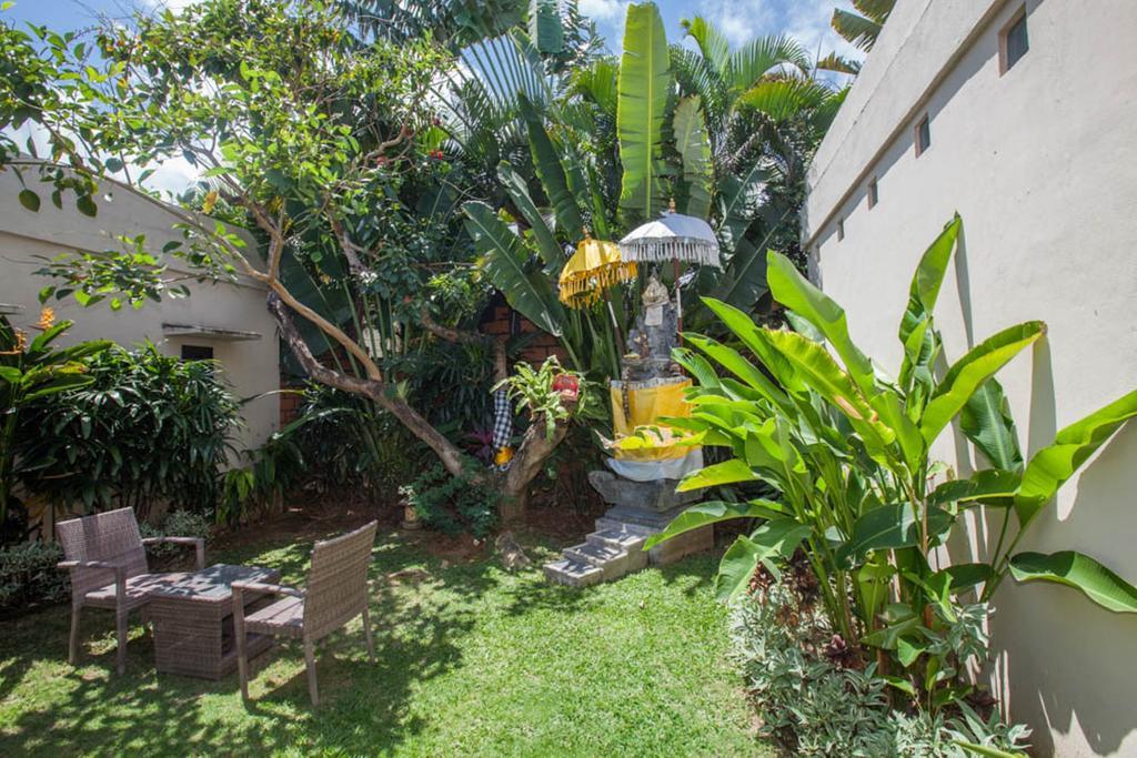 Art Rumah Dua Tiga Villa Seminyak (Bali)