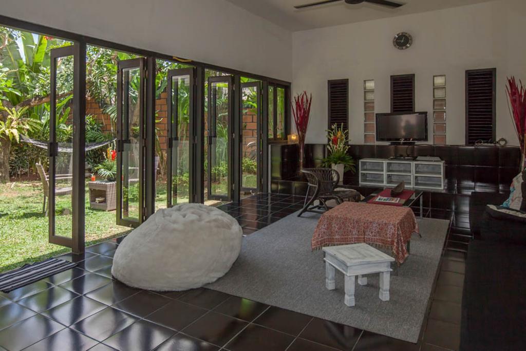 Villa Art Rumah Dua Tiga Seminyak (Bali)