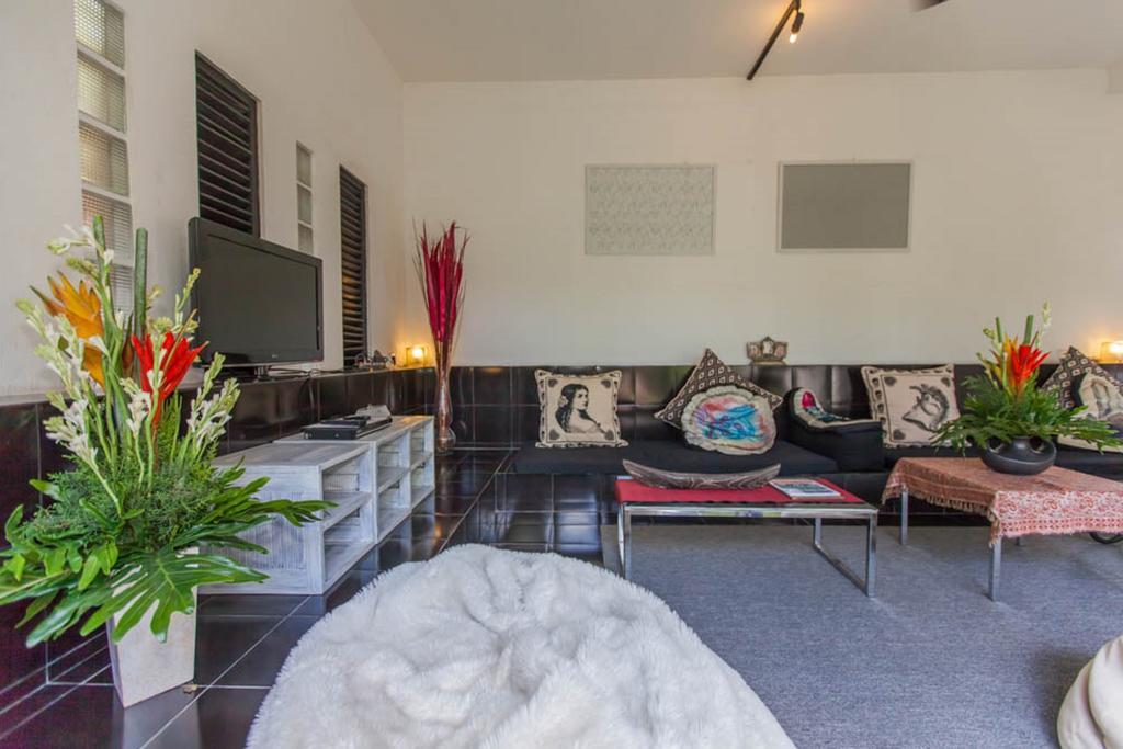 Art Rumah Dua Tiga * Seminyak (Bali)