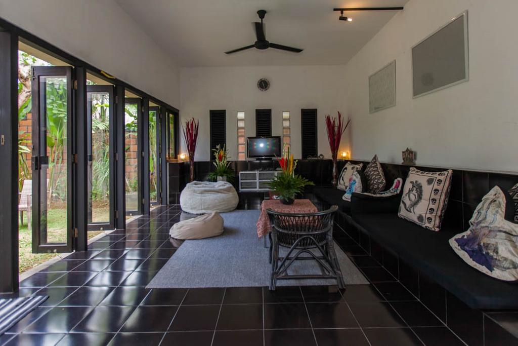 Art Rumah Dua Tiga Villa Seminyak (Bali)